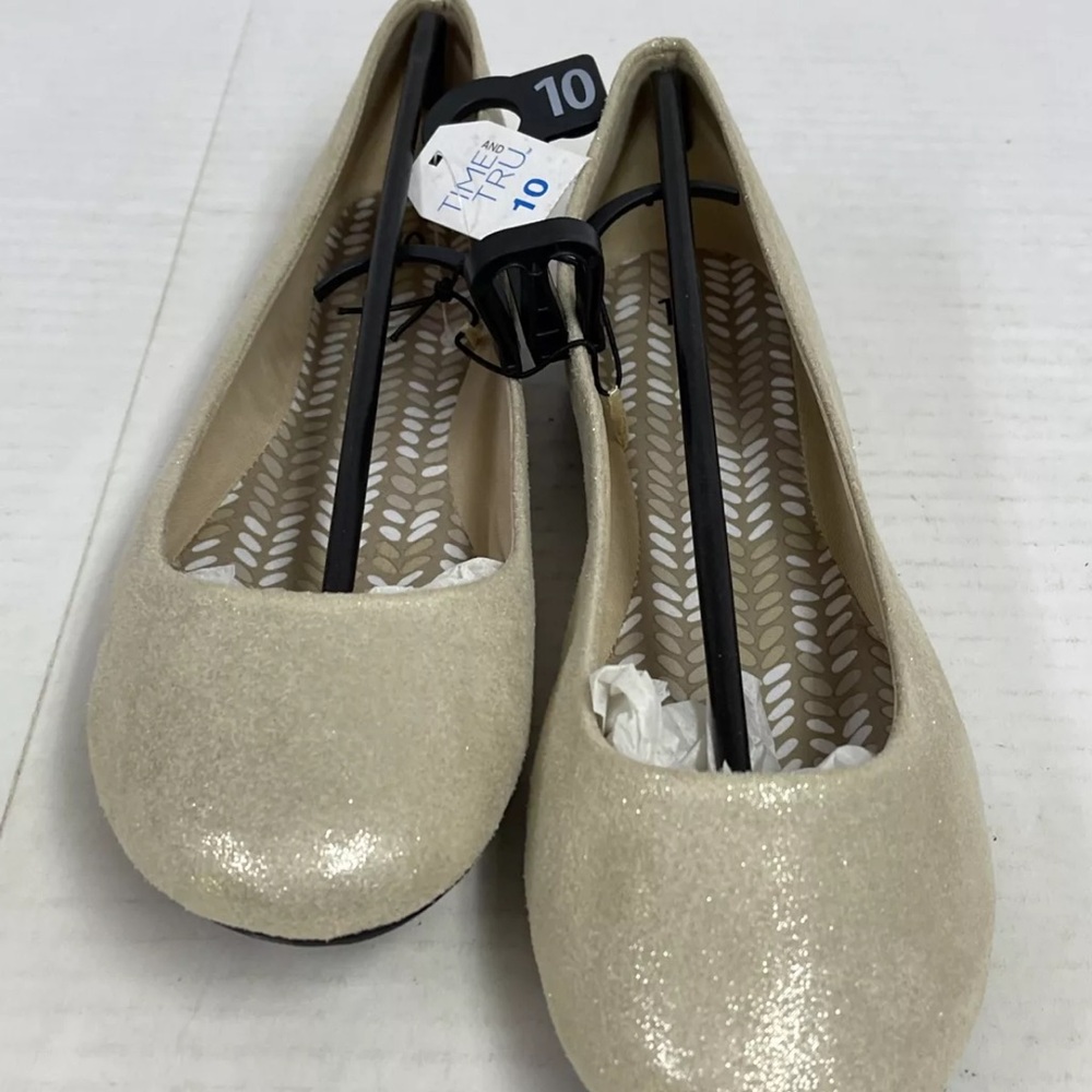 Time and Tru Gold Sparkle Women's 10 Casual Flats Slip on Shoes Round Toe New